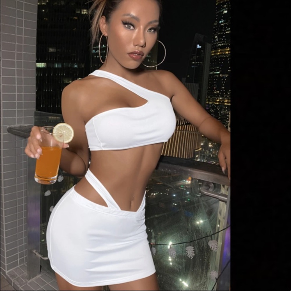 One Shoulder Skirt Set